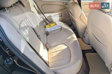 Седан Jaguar X-Type 2001 в 