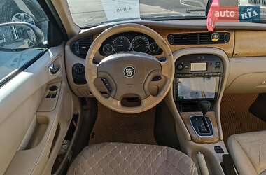 Седан Jaguar X-Type 2001 в 