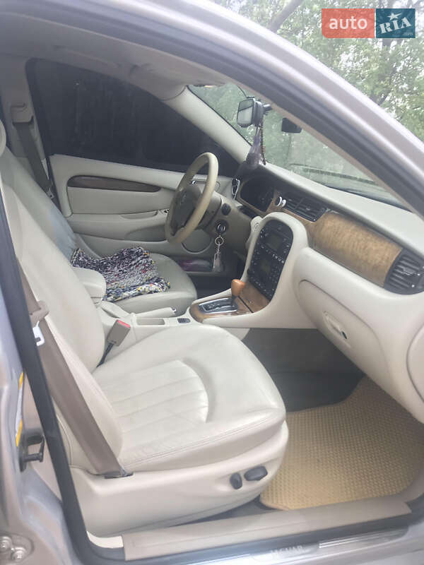 Седан Jaguar X-Type 2001 в Одессе