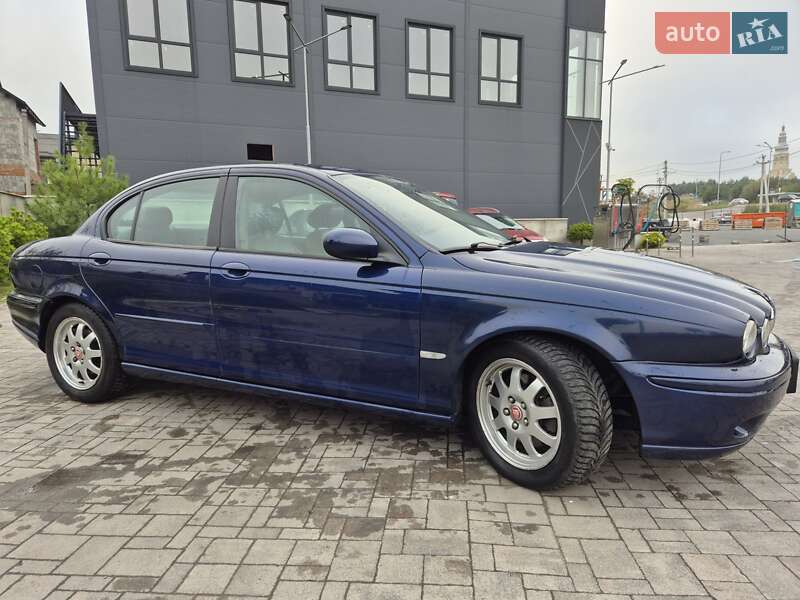 Седан Jaguar X-Type 2004 в Львове