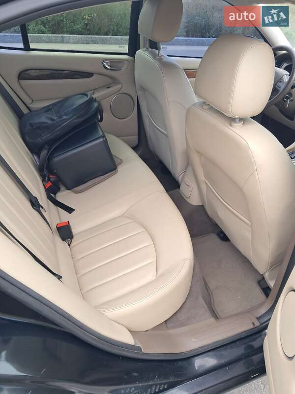 Седан Jaguar X-Type 2007 в Києві