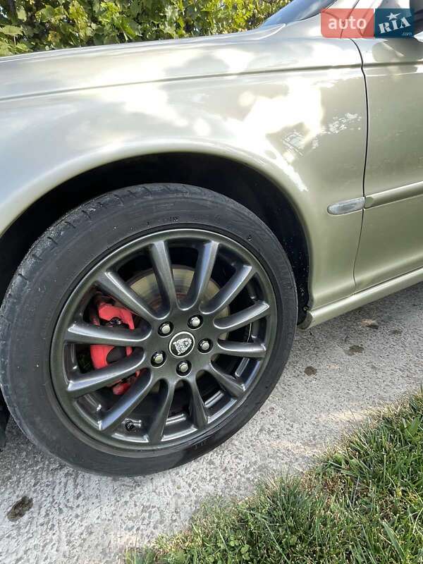 Седан Jaguar X-Type 2007 в Радехові