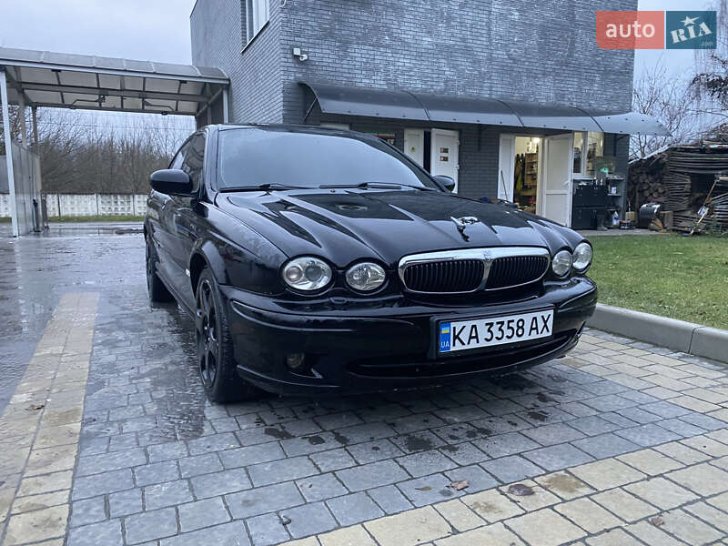 Седан Jaguar X-Type 2006 в Дубно