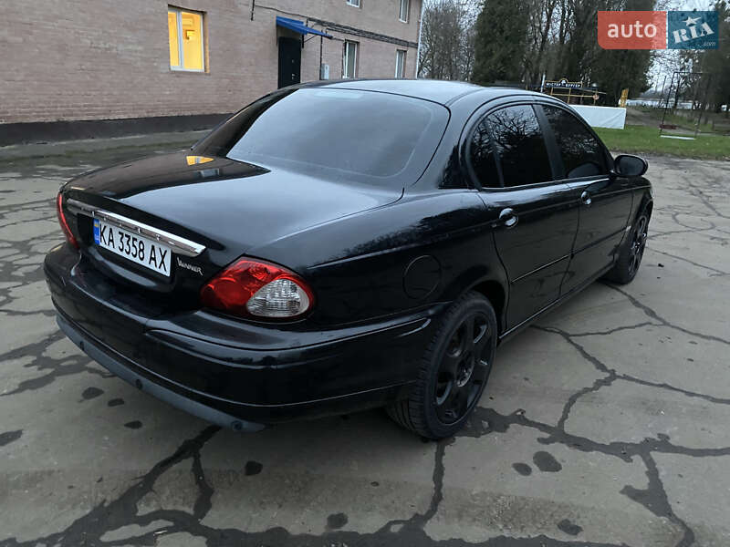 Седан Jaguar X-Type 2006 в Дубно
