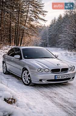 Седан Jaguar X-Type 2004 в Кропивницькому