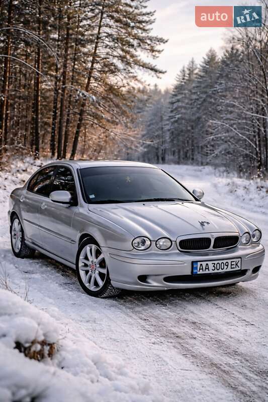 Седан Jaguar X-Type 2004 в Кропивницькому