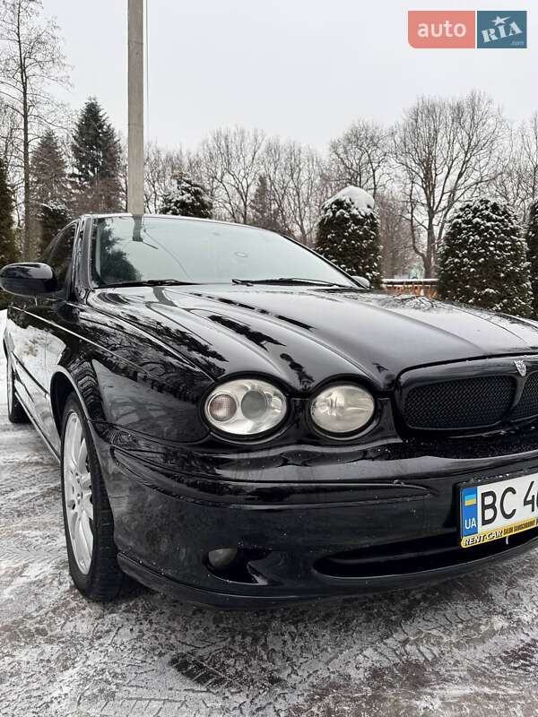 Седан Jaguar X-Type 2004 в Дрогобыче