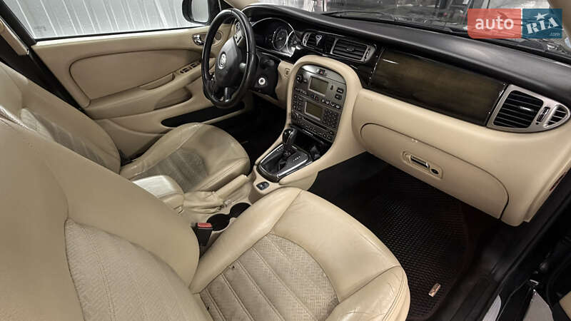 Седан Jaguar X-Type 2008 в Киеве