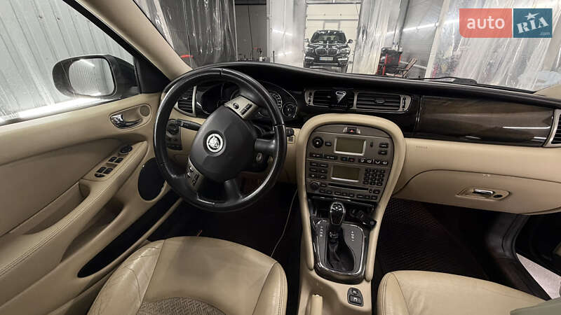 Седан Jaguar X-Type 2008 в Киеве