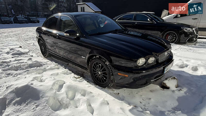Седан Jaguar X-Type 2008 в Киеве