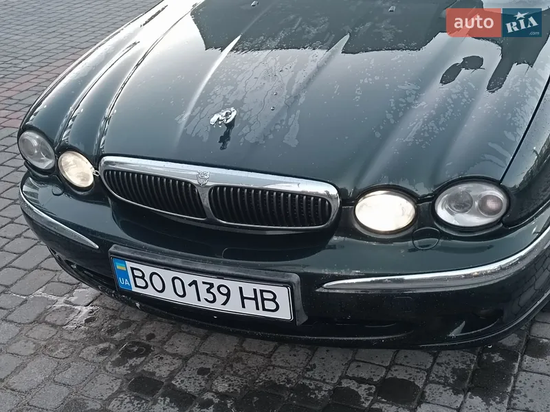 Jaguar X-Type