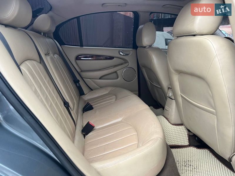 Седан Jaguar X-Type 2005 в Киеве