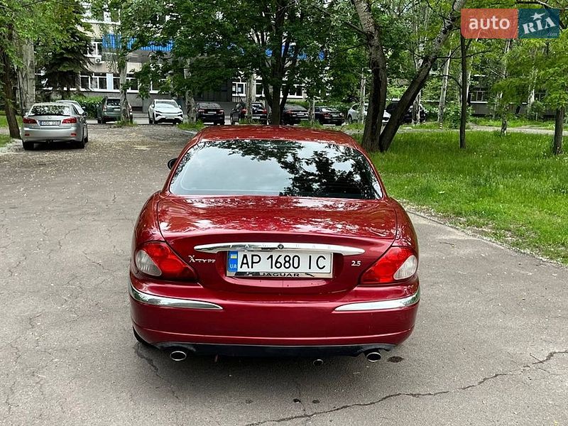 Седан Jaguar X-Type 2001 в Дніпрі