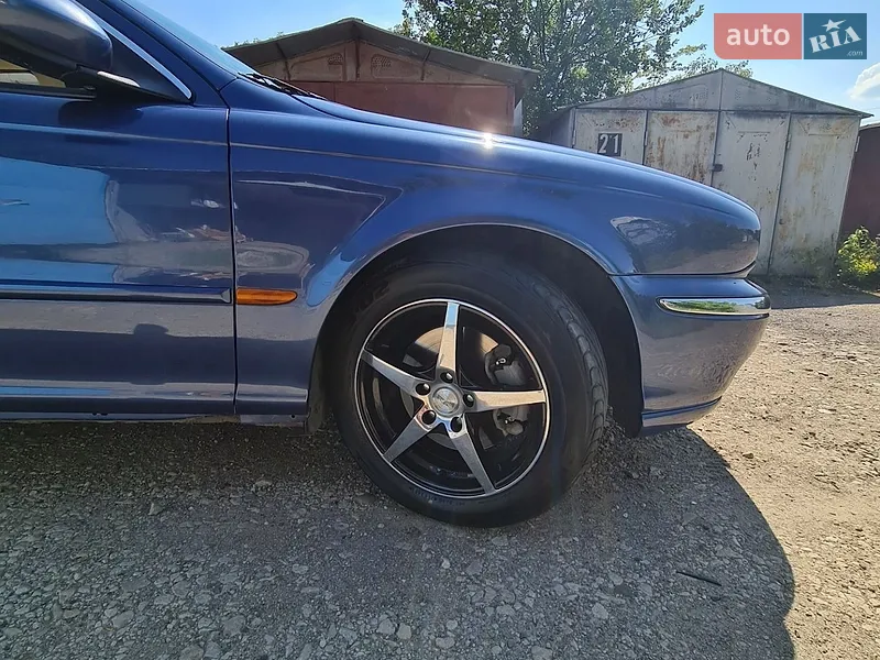 Jaguar X-Type