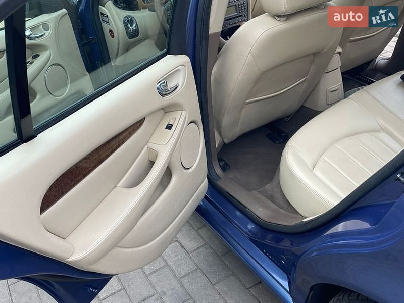 Седан Jaguar X-Type 2004 в Одессе