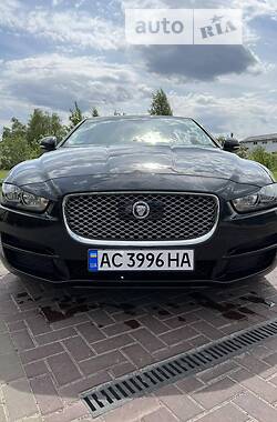 Седан Jaguar XE 2018 в Луцке