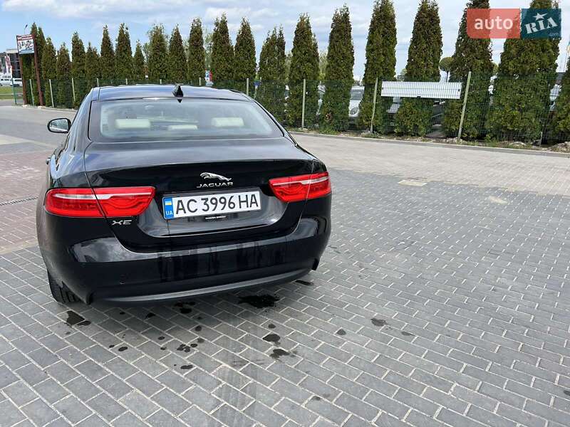 Седан Jaguar XE 2018 в Луцке