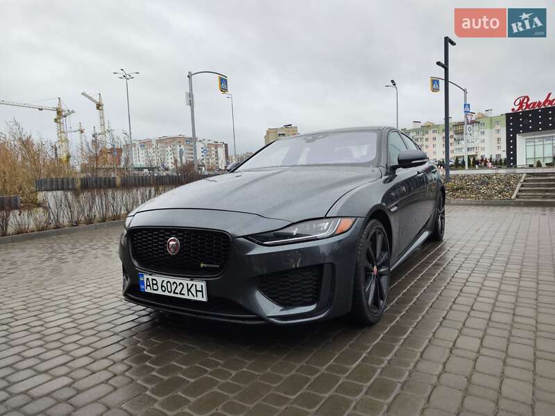 Седан Jaguar XE 2019 в Виннице