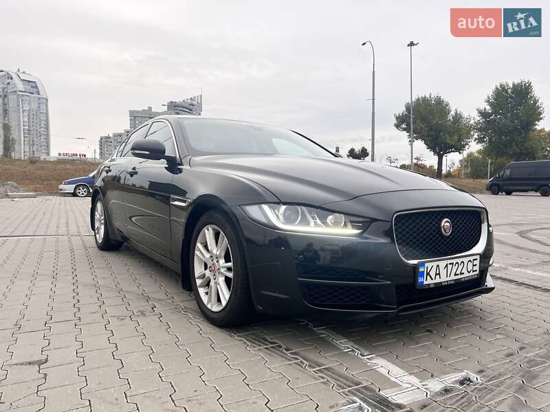 Седан Jaguar XE 2017 в Полтаве