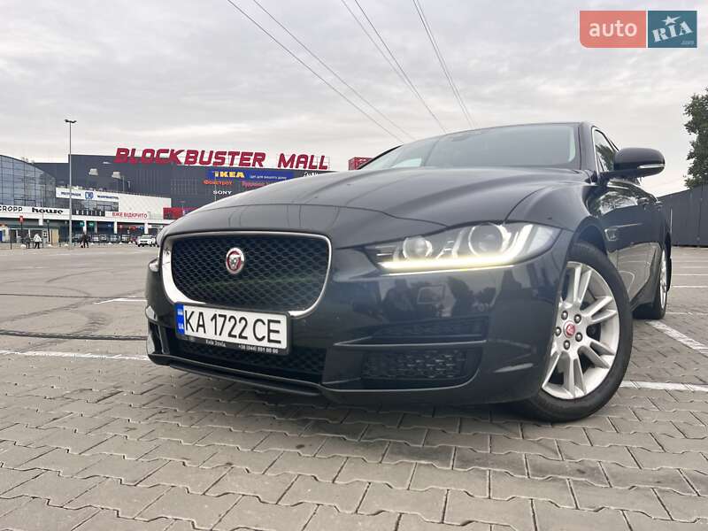 Седан Jaguar XE 2017 в Полтаве