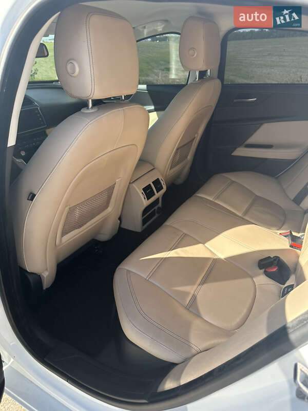 Седан Jaguar XE 2015 в Одессе