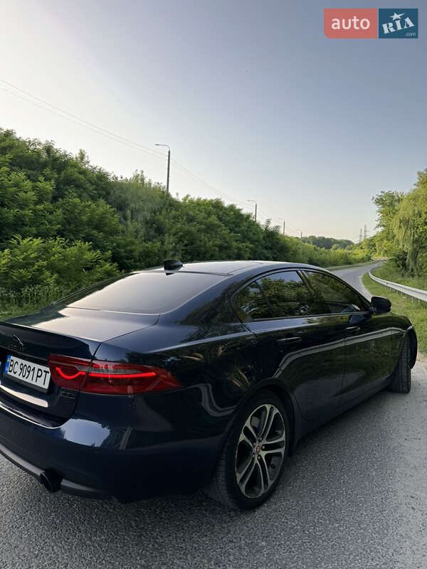 Седан Jaguar XE 2016 в Тернополе фото 7 Седан Jaguar XE 2016 в Тернополе