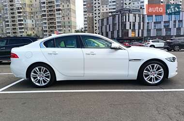 Седан Jaguar XE 2018 в Києві