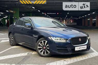 Седан Jaguar XE 2015 в Києві