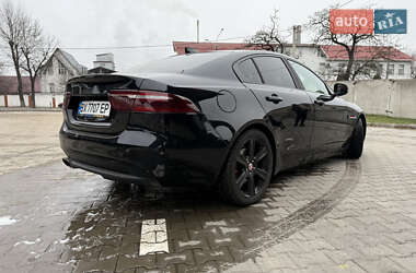 Седан Jaguar XE 2016 в Хмельницькому