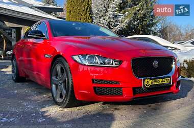 Седан Jaguar XE 2018 в Львові