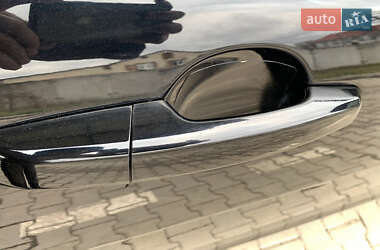 Седан Jaguar XE 2016 в 