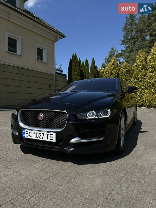 Jaguar XE 2016