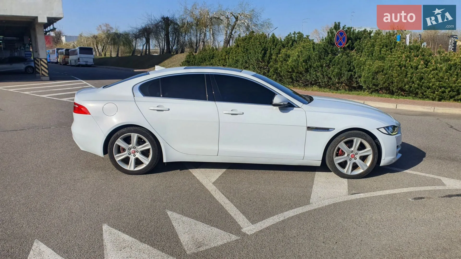 2015 Jaguar XE - мініатюра 7