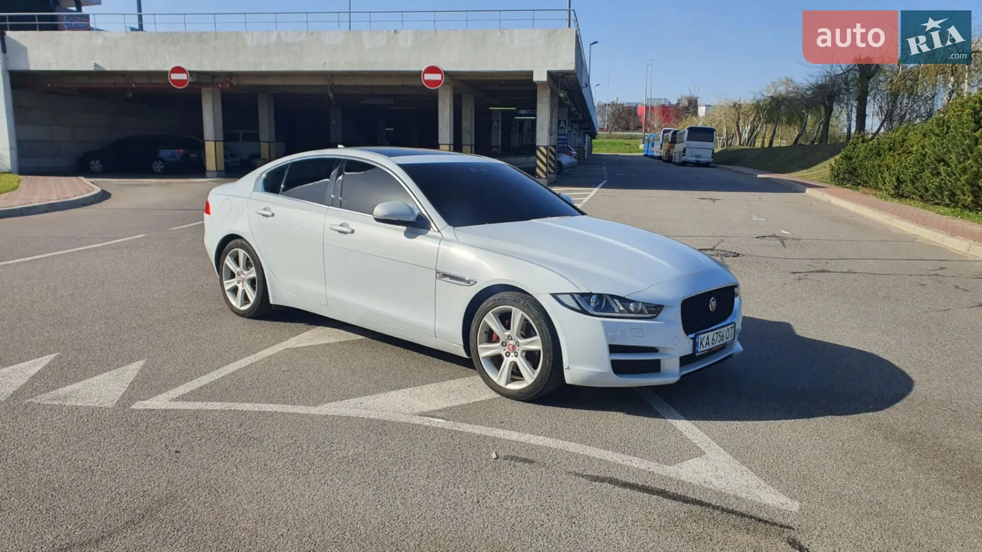 2015 Jaguar XE - мініатюра 8