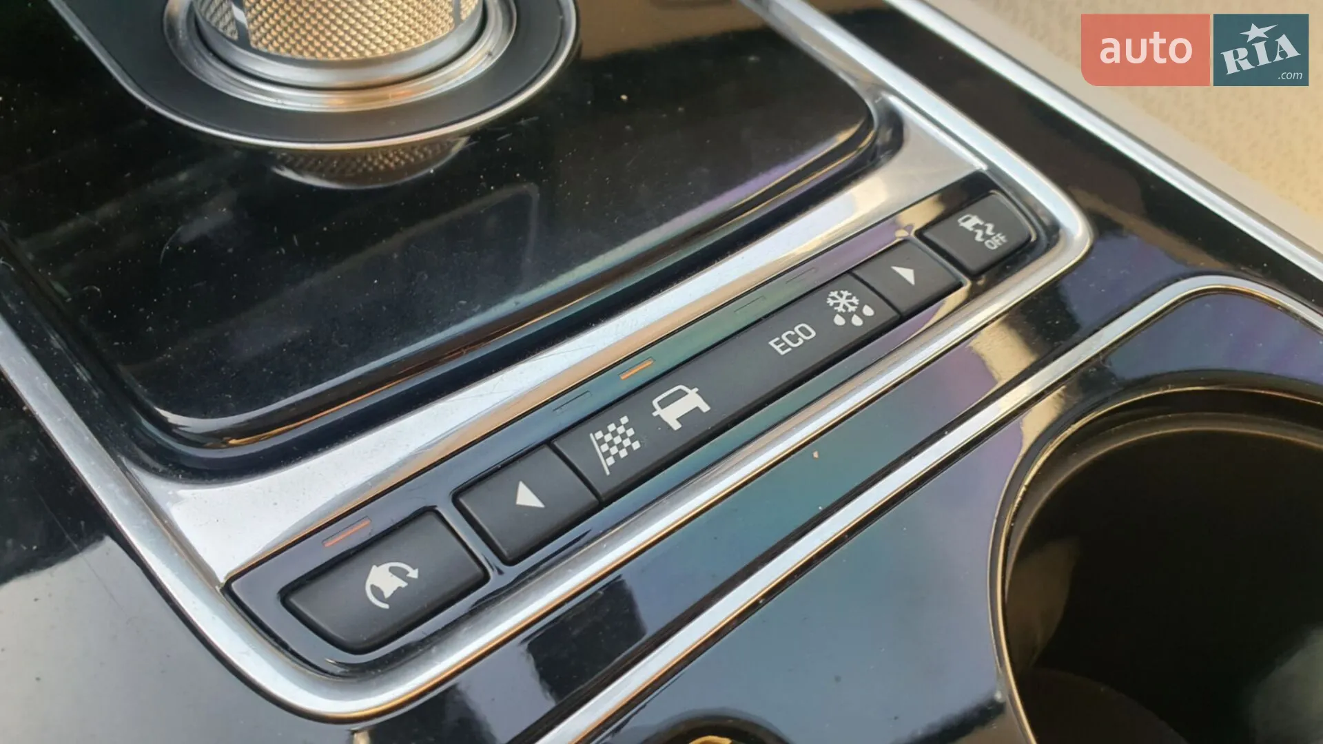 2015 Jaguar XE - мініатюра 25