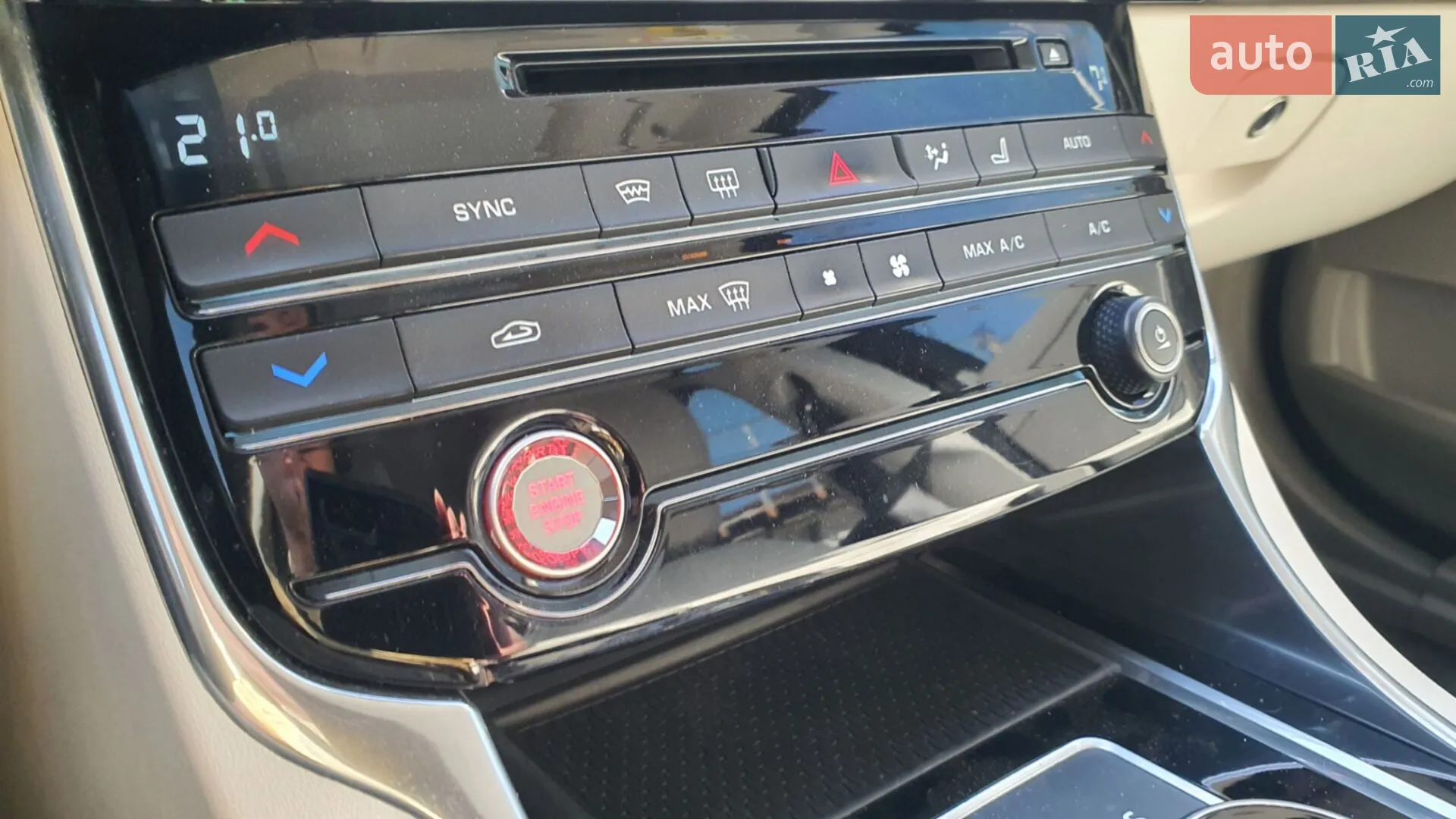 2015 Jaguar XE - мініатюра 27