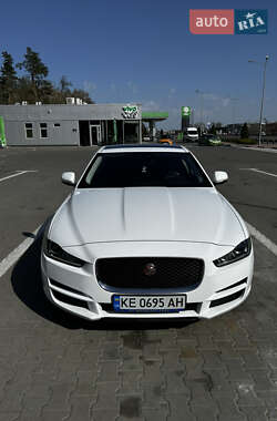 Седан Jaguar XE 2016 в Киеве