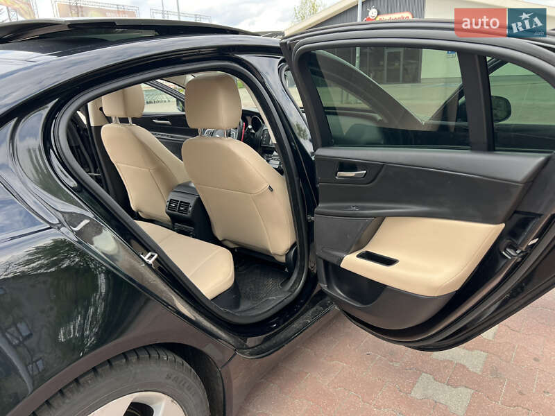 Седан Jaguar XE 2017 в Ивано-Франковске фото 29 Седан Jaguar XE 2017 в Ивано-Франковске