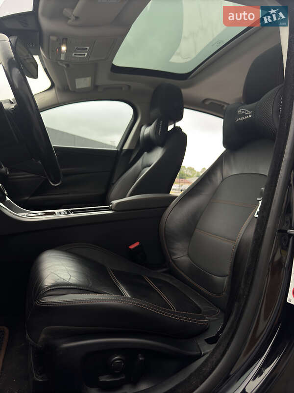 Седан Jaguar XE 2017 в Трускавце фото 32 Седан Jaguar XE 2017 в Трускавце