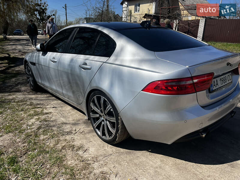 Седан Jaguar XE 2016 в Киеве фото 34 Седан Jaguar XE 2016 в Киеве