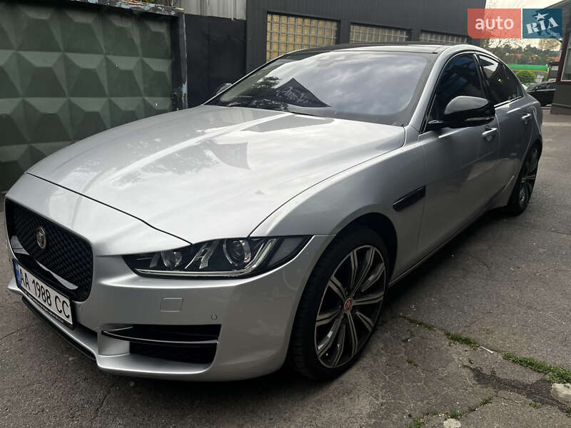 Седан Jaguar XE 2016 в Киеве фото 43 Седан Jaguar XE 2016 в Киеве