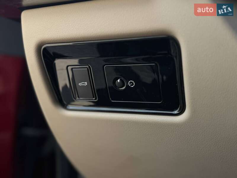 Седан Jaguar XE 2016 в Переяславе