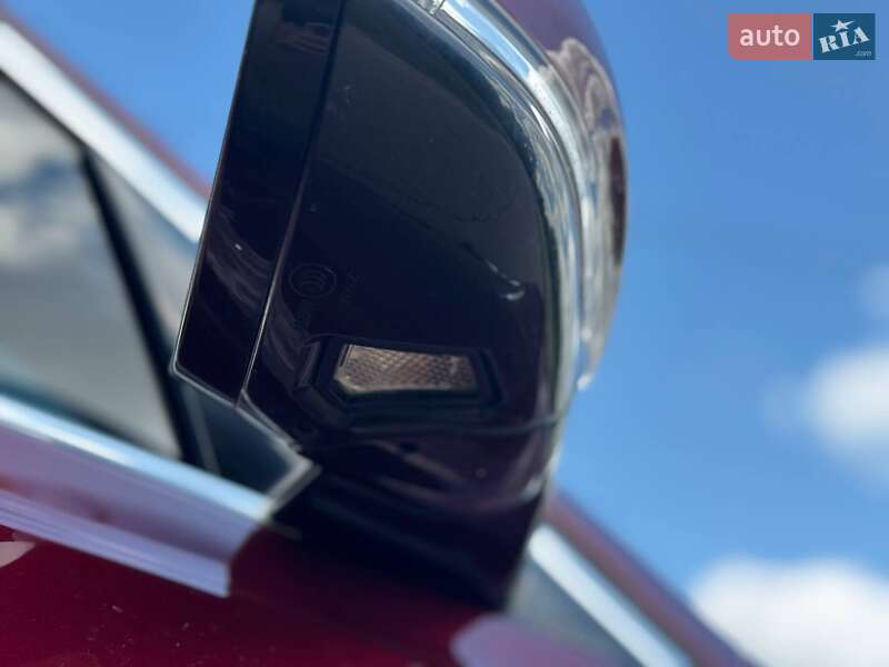 Седан Jaguar XE 2016 в Переяславе