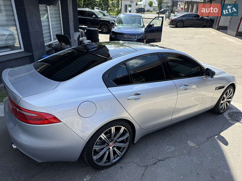 Седан Jaguar XE 2016 в Киеве фото 24 Седан Jaguar XE 2016 в Киеве