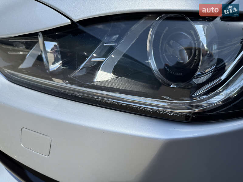 Седан Jaguar XE 2016 в Киеве фото 99 Седан Jaguar XE 2016 в Киеве