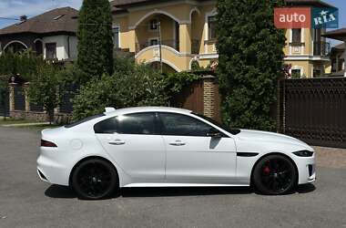 Седан Jaguar XE 2024 в 