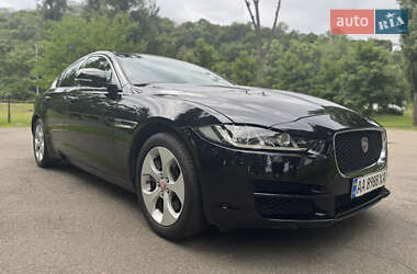 Седан Jaguar XE 2016 в Киеве
