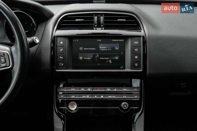 Седан Jaguar XE 2018 в Киеве