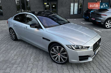 Седан Jaguar XE 2016 в Киеве