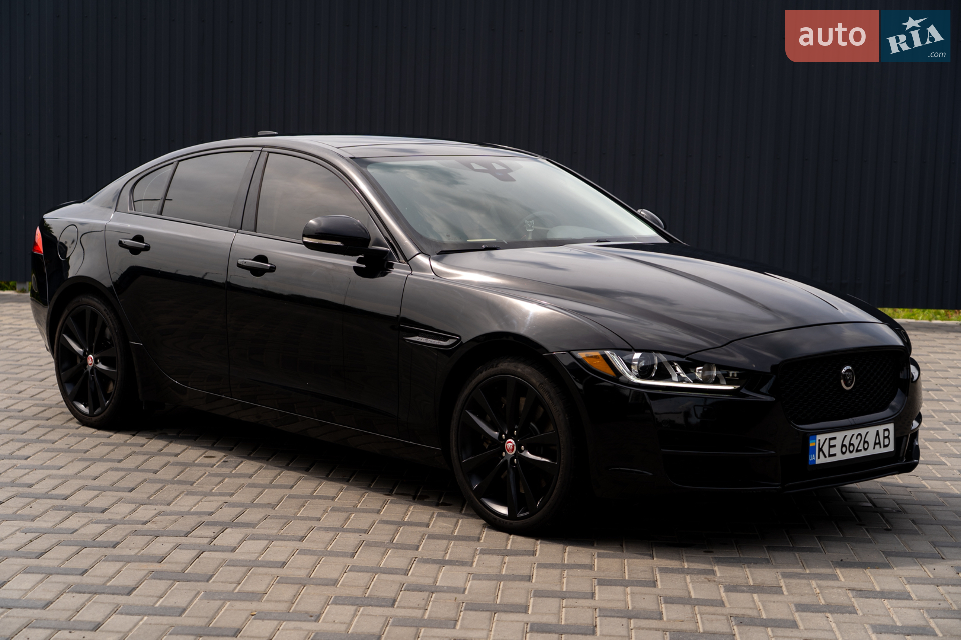 2016 Jaguar XE - мініатюра 18